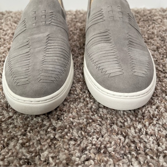 Vince Camuto Beyza Slip-On Sneaker in Grey Moon Size 9M - Picture 8 of 14